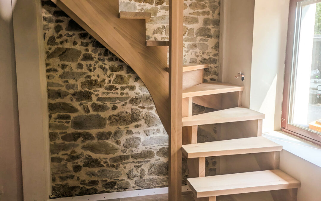 L’escalier en hêtre massif – Blain
